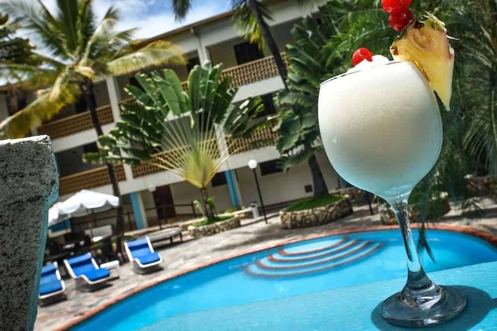 Acuarium Suite Resort La Viva Exterior foto